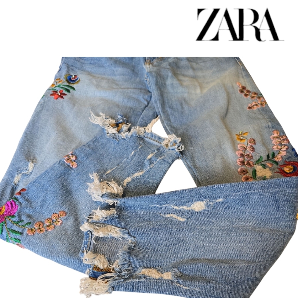 ZARA Premium Distressed Denim Multicolor Floral Embroidery and Gem Jeans Size 2 - Picture 5 of 6